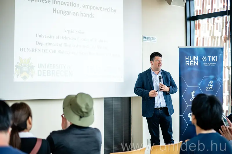 Dr. Sz&ouml;őr &Aacute;rp&aacute;d